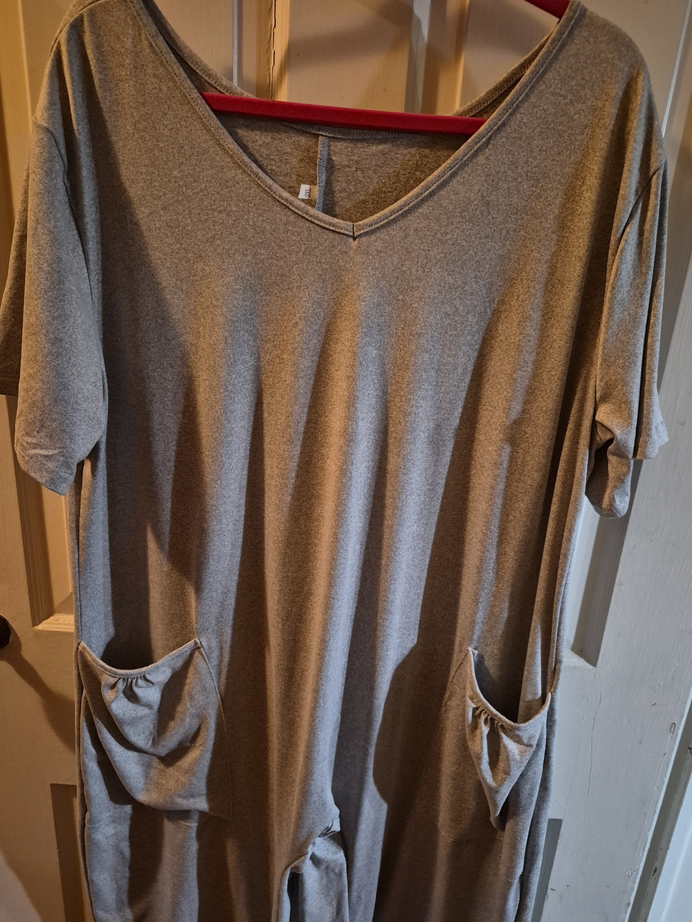 2X Women's Grey V-Neck Short Sleeve Jumpsuit with Front Pockets